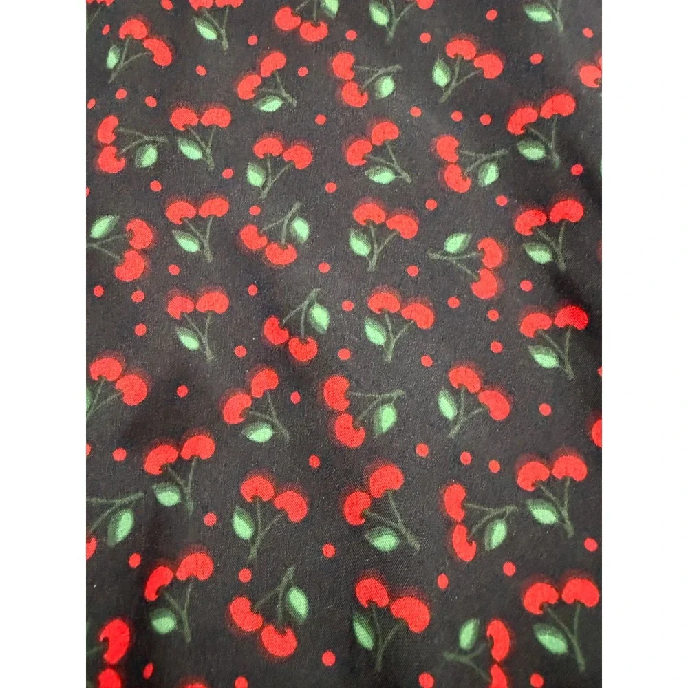 Tulip B Cherry Print Midi Skirt NWT Medium Black Red Pockets - Picture 9 of 9